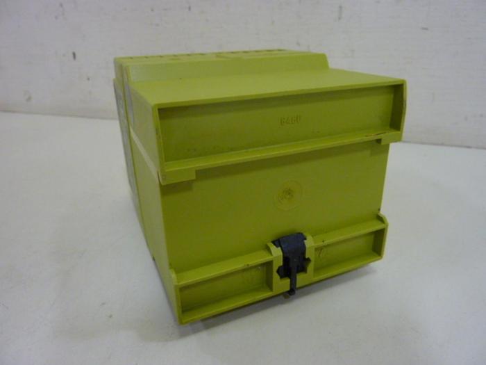 Used PILZ Relay PNOZ1124VAC24VDC7N/O1N/C #58667