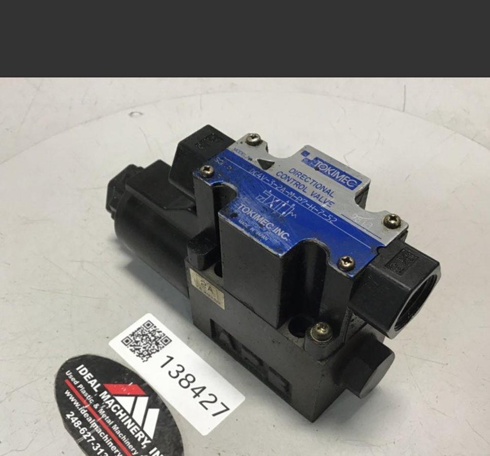 Used TOKIMEC Directional Control Valve DG4V-3-2A-M-P7-H-7-52 USED