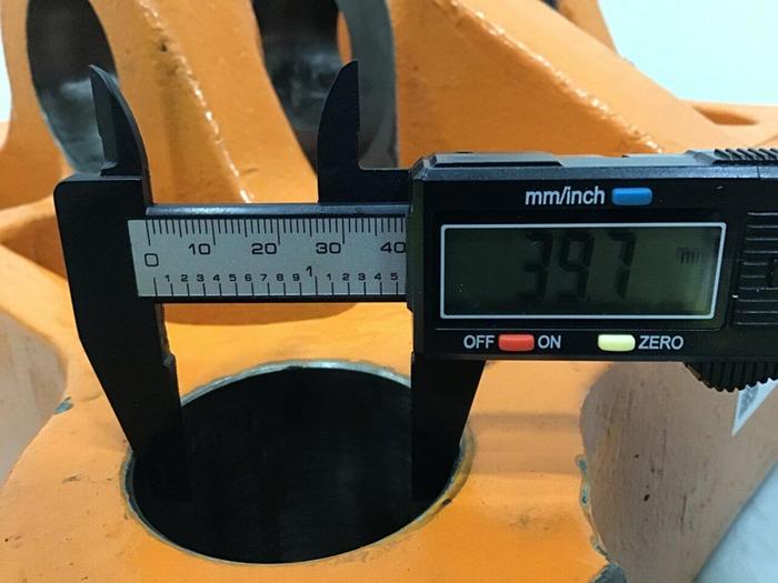 Used CINCINNATI MILACRON Real Platen 5035695 Used