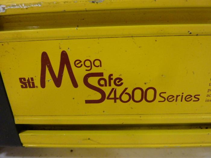Used STI Light Curtain Transmitter MG46-30-1215-X-A1-FD2 #51331
