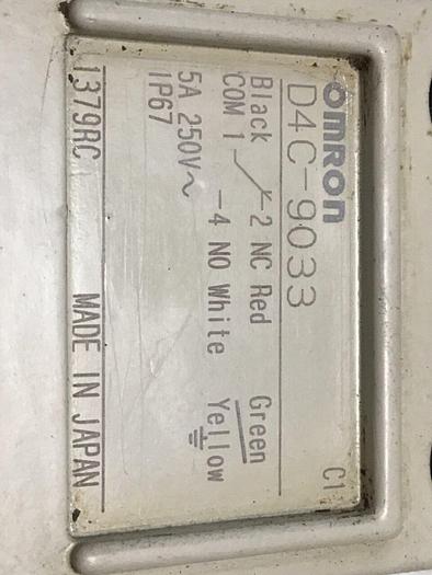 Used OMRON Limit Switch D4C-9033 #122260