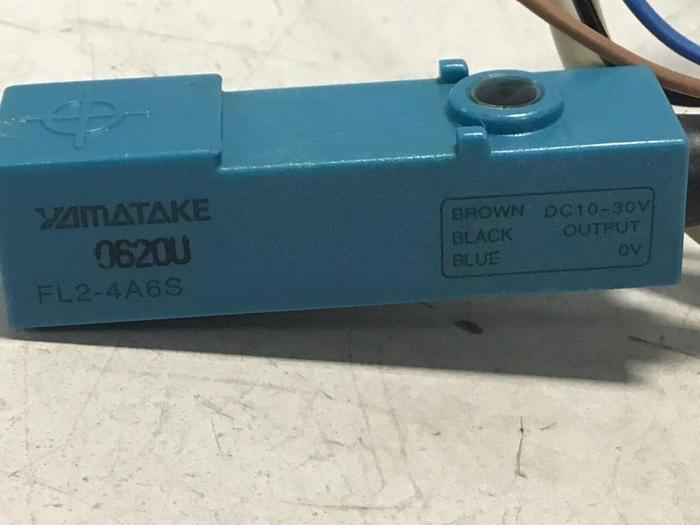 Used YAMATAKE Proximity Switch FL2-4A6S #128214