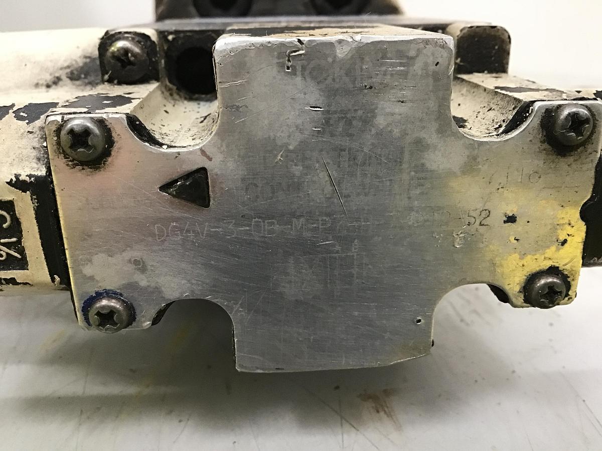 Used VICKERS TCG50-10-FEV-P7-H-13-S158 Valve Used #141198