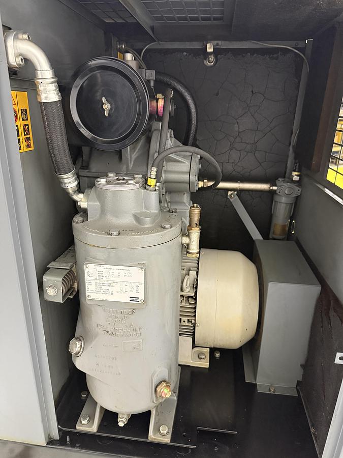 Used 1996 ATLAS COPCO GA18