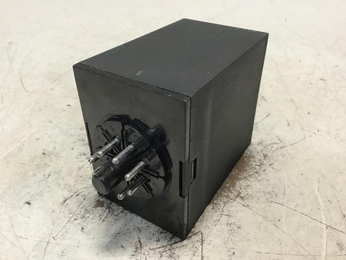 Used ABB Voltage Monitor PLM9405 #144198