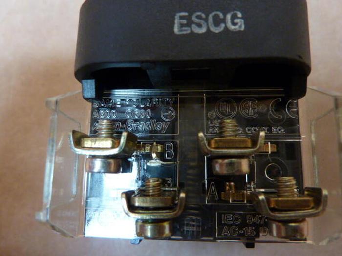 Used ALLEN BRADLEY Push Button 800T-QB24 AMBER #27925