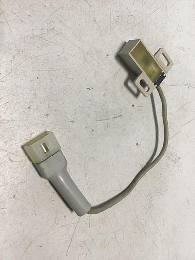 Used FUJI ELECTRIC Proximity Switch PE-B4D3 #128404