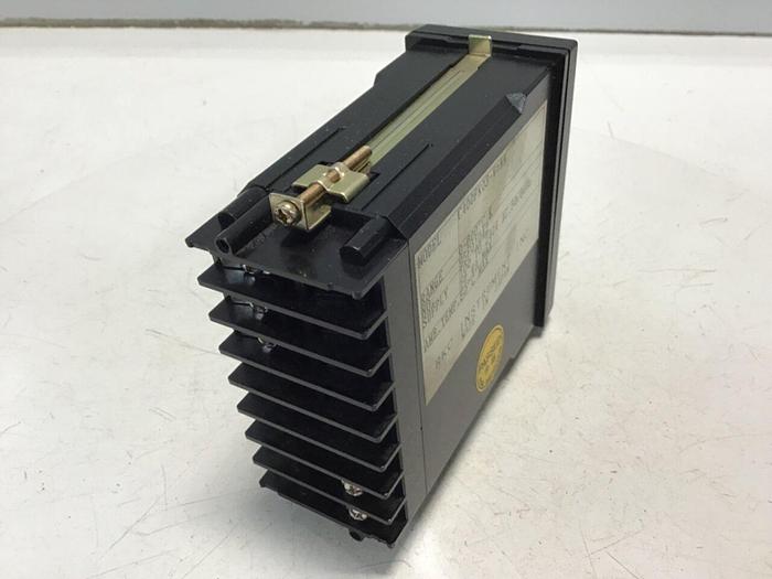 Used RKC Temperature Control REX-C400FK03VNN #124235