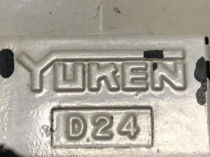 Used YUKEN Valve DSHG-06-3C18-T-RA-D24-51181 #130498