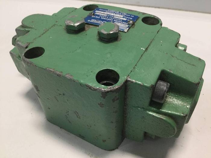 Used VICKERS Pressure Control Valve RG06D423 #99416