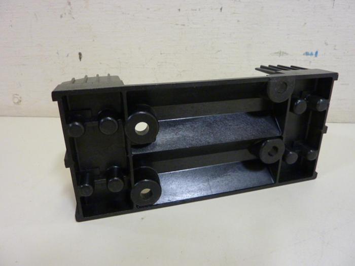 Used BUSSMANN 30 Amp Fuse Holder H60030-2C #59277