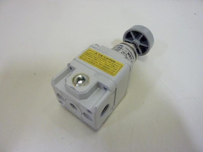 Used SMC Precision Regulator IR1020-N01 #66785