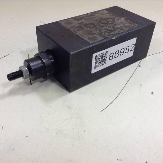 Used VICKERS Flow Control Valve DGMFN5XARWB2W30 #88952