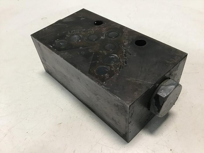 Used VICKERS Pilot Operated Check Valve DGMPC-5-ABK-BAK-30 #116303