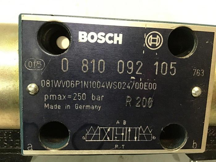 Used BOSCH Directional Valve 0 810 092 105 #134296