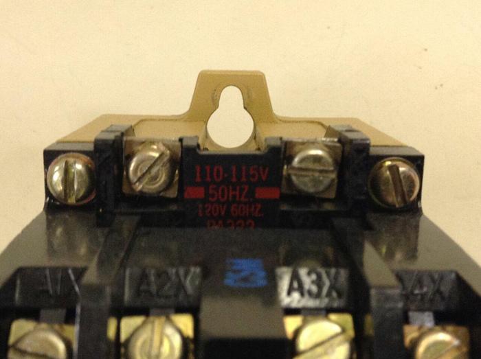 Used ALLEN BRADLEY AC Relay 700-P400B11 SER B #75836