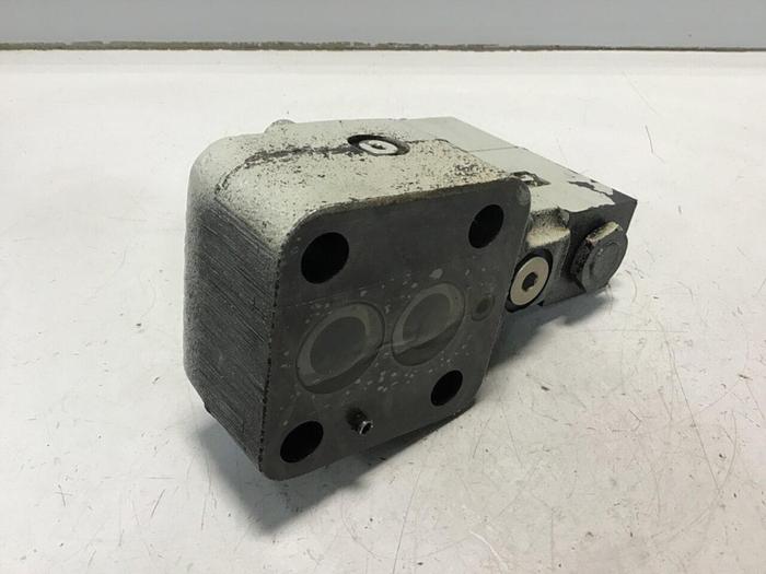 Used VICKERS Valve CG5060AFMUHL7110 #134265