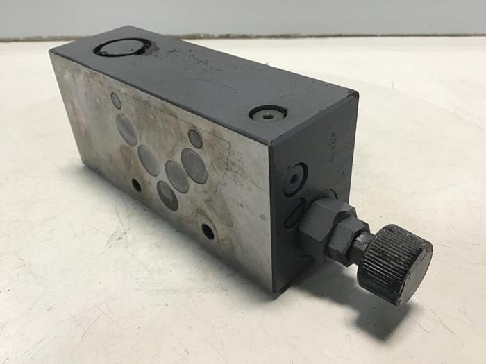 Used PARKER Valve PRM3PP25K31 USED