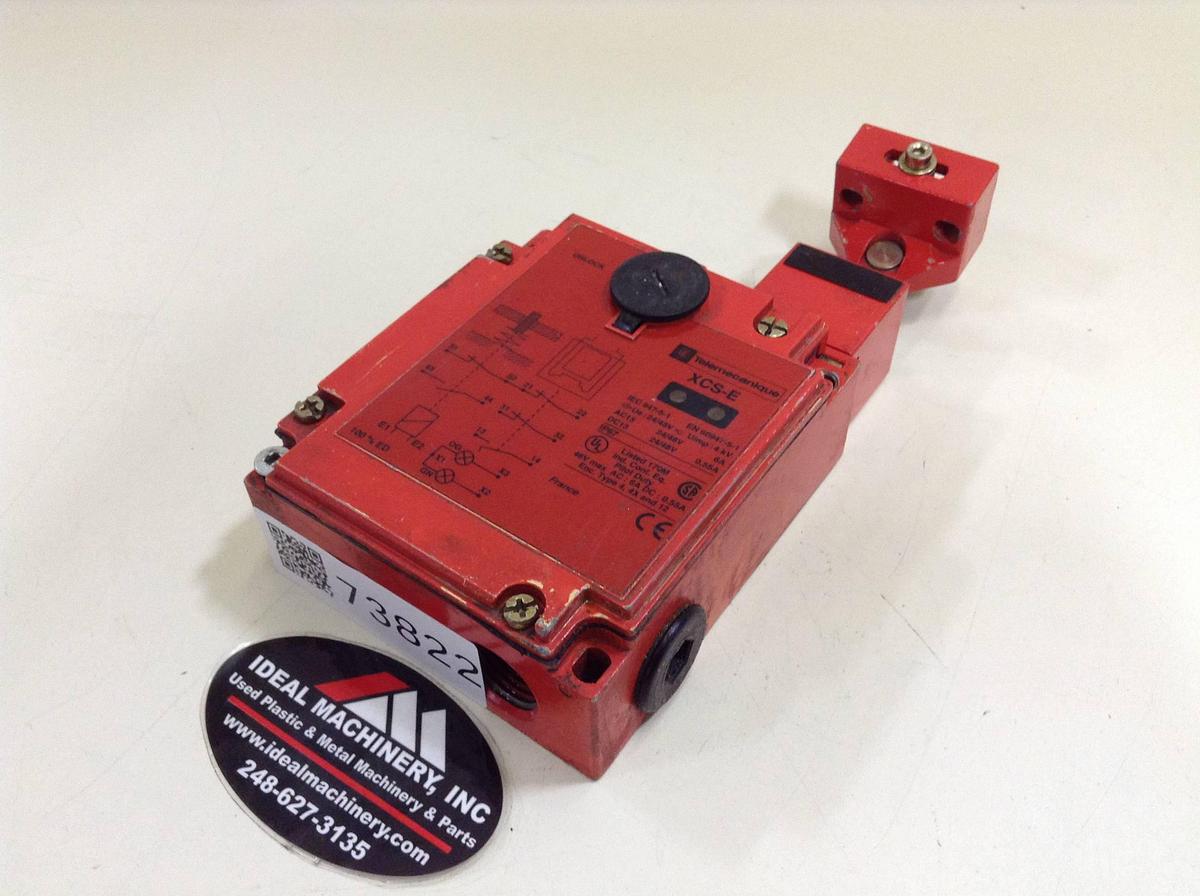 Used TELEMECANIQUE Safety Interlock Switch XCS-E #73822