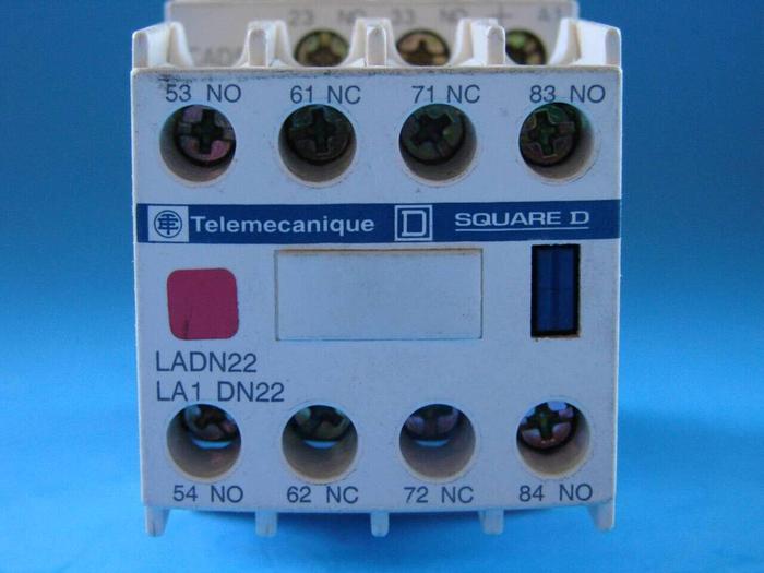 Used TELEMECANIQUE Control Relay CAD72REQ3828G5 #33396