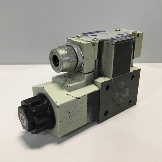 Used YUKEN Directional Valve DSG-01-2B8-D24-50150 #91577