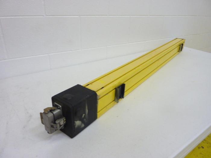 Used SICK OPTIC ELECTRONIC Light Curtain Sender AGSS 1200-1111 #50871