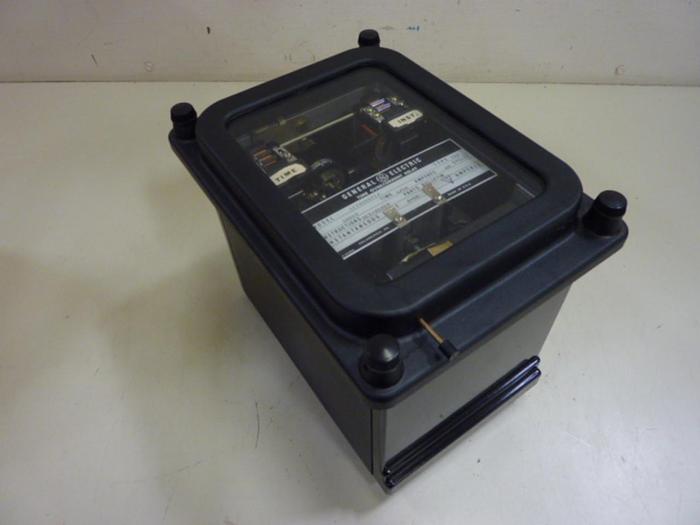Used GENERAL ELECTRIC Time Overcurrent Relay 12IAC55F1A #55891