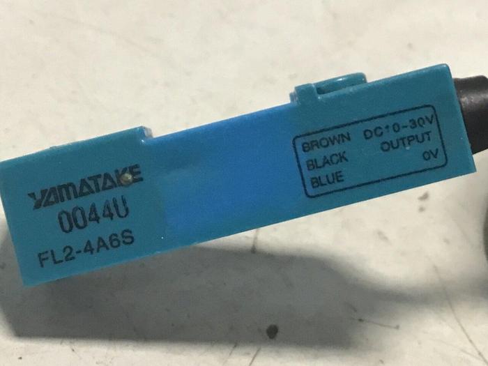 Used YAMATAKE Proximity Switch FL2-4A6S #128210