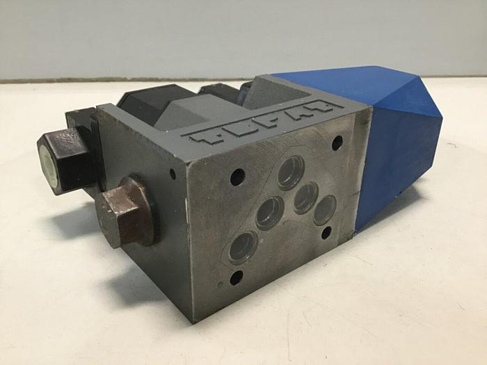 Used VICKERS Valve DG4V-5-31B-M-P7L-H-6-30-JA591 #113007