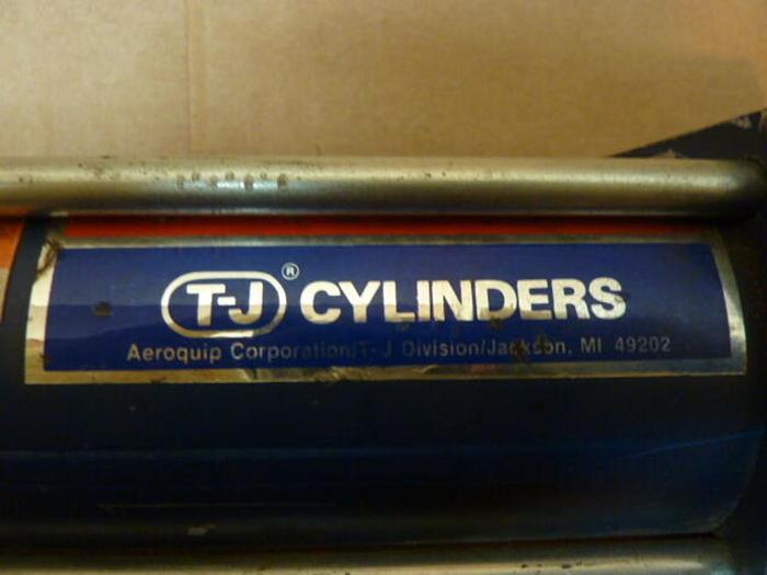Used AEROQUIP T-J Cylinder TP03ERGA #27290