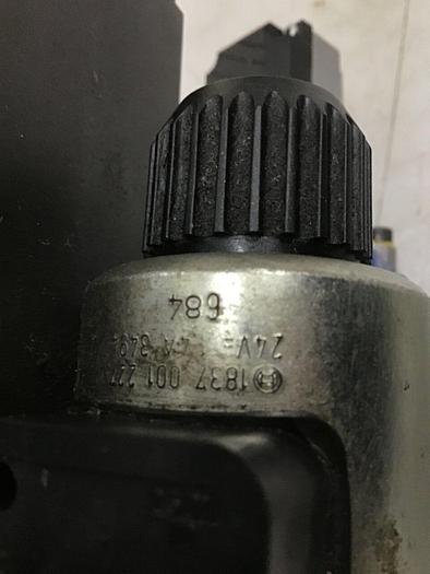 Used BOSCH Hydraulic Servo Valve 0 811 404 607 USED