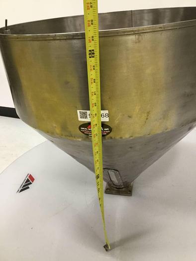 Used METAL FABRICATOR Hopper w/ Lid K.K04-05 #91468