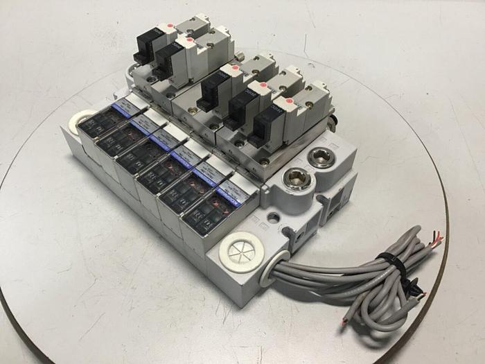 Used KOGANEI Block w/ Valves PBM6P-3W Used #120985