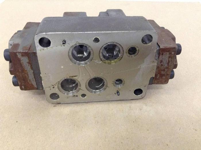 Used VICKERS Directional Valve DG3V73CET10JA8SM027 #70829