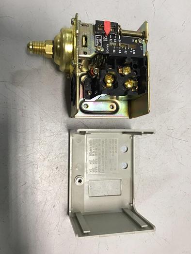 Used SAGINOMIYA SEISAKUSHO Pressure Control Valve SNS-C106Z043 #125467