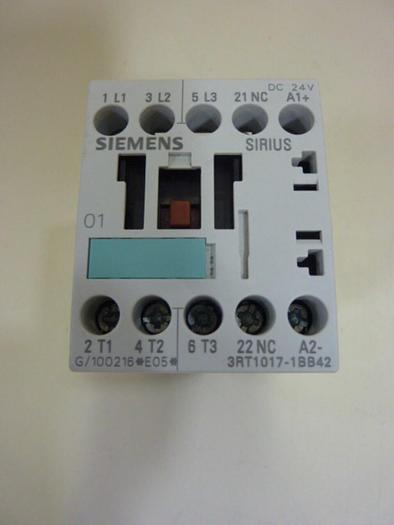 Used SIEMENS Contactor 3RT1017-1BB42 #63573