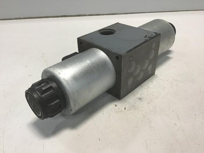 Used MANNESMANN REXROTH Valve 4WE10E6731/CG24N9Z4T08 Used
