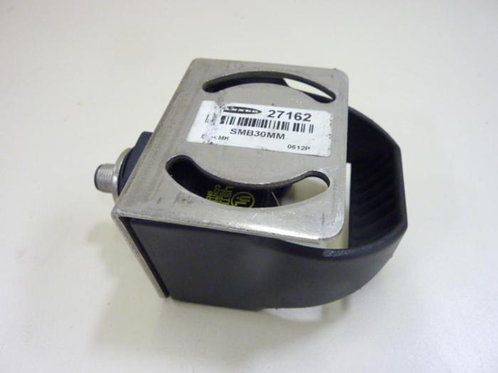 Used BANNER ENGINEERING Bracket 27162 #43945