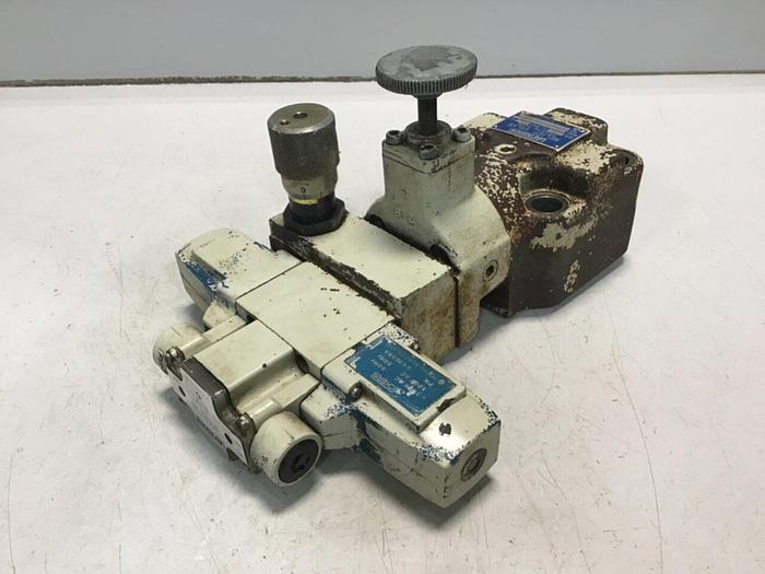 Used VICKERS Tokimec Directional Control Valve DG4V37CMP7H750 #138044