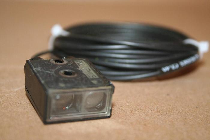 Used KEYENCE CORP Photoelectric Digital Fiber CZ-40 #19742