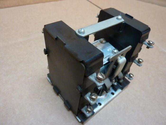 Used CUTLER HAMMER Motor Starter 9575E12-1 #27794