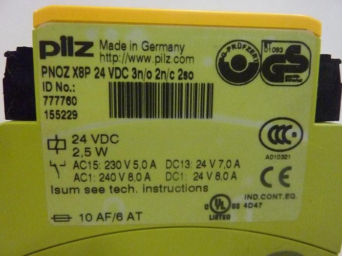 Used PILZ Safety Relay PNOZX8P24VDC3N/O2N/C2SO #46485