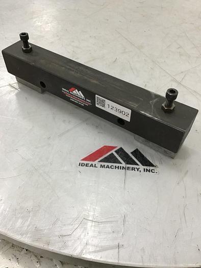 Used CINCINNATI MILACRON Sliding Platen Shoe 5040389 #123902