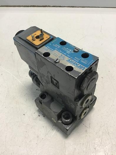Used VICKERS Valves DG4V-3-2AL-M-U-HL7-60 #142986