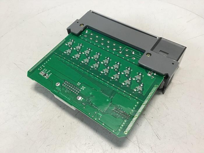 Used ALLEN BRADLEY Output Module 1746-OV16 SER C Used