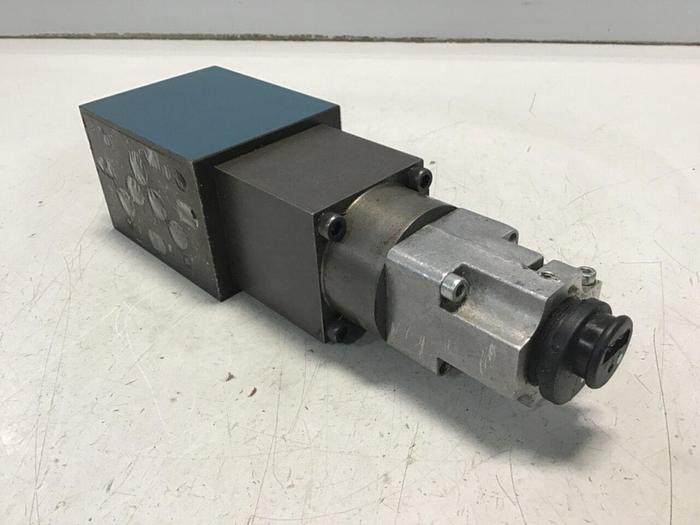 Used BOSCH Servo Proportional Valve 0 811 403 001 #137308