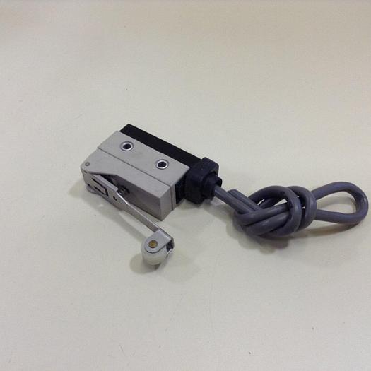 Used OMRON Limit Switch D4MC-2000 #72339
