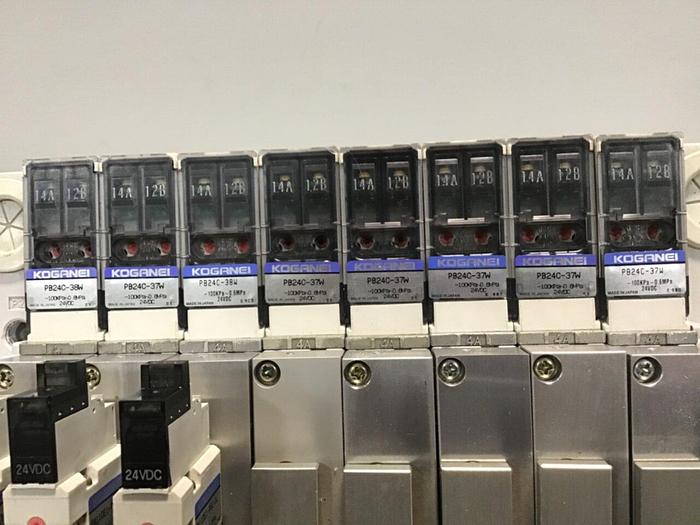 Used KOGANEI Manifold with Valve PBM8P-9W #120992