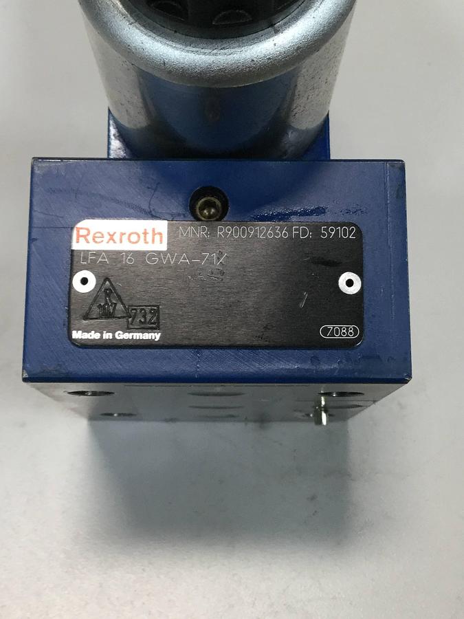 Used REXROTH Valve 4WE6D62EG24N9K4 USED