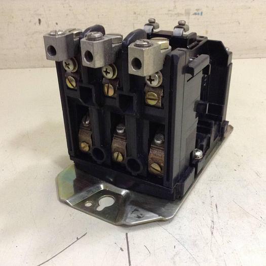 Used ALLEN BRADLEY 60 Amp AC Contactor 500FL-COD93 SER A #87772